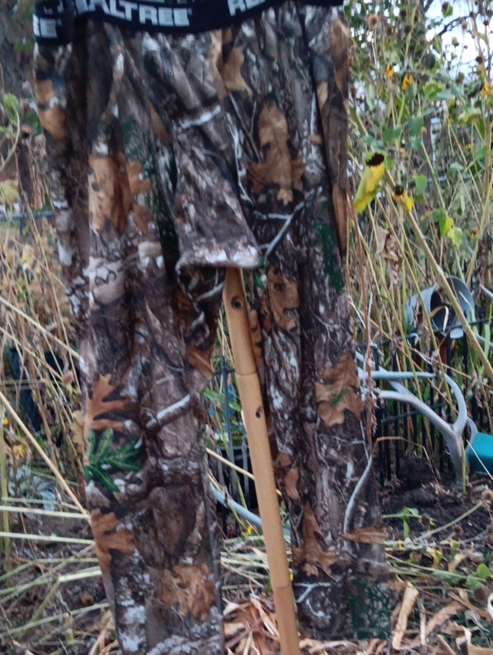 Realtree Mens Camo Joggers in Brown and Green